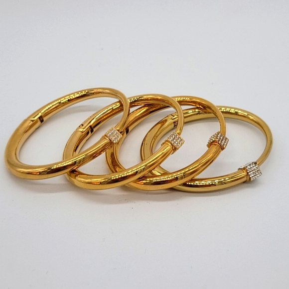 Vita Fede Single 24k Yellow Gold plated Swarovski Crystals Cuff Bracelet New